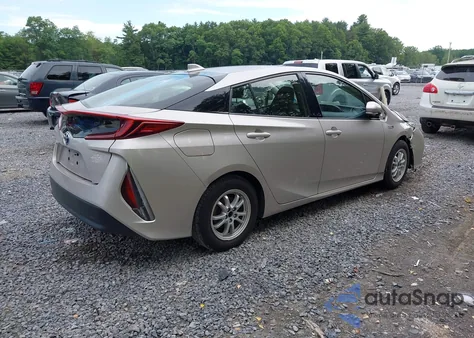 2020 Toyota Prius Prime Le из США, поврежденный, VIN JTDKARFP7L3131606